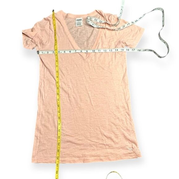 PINK VICTORIA’S SECRET Women’s Peach V-Neck Short Sleeve T-Shirt Size Small - Picture 4 of 4